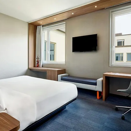 Aloft Muenchen Hotel Exterior photo