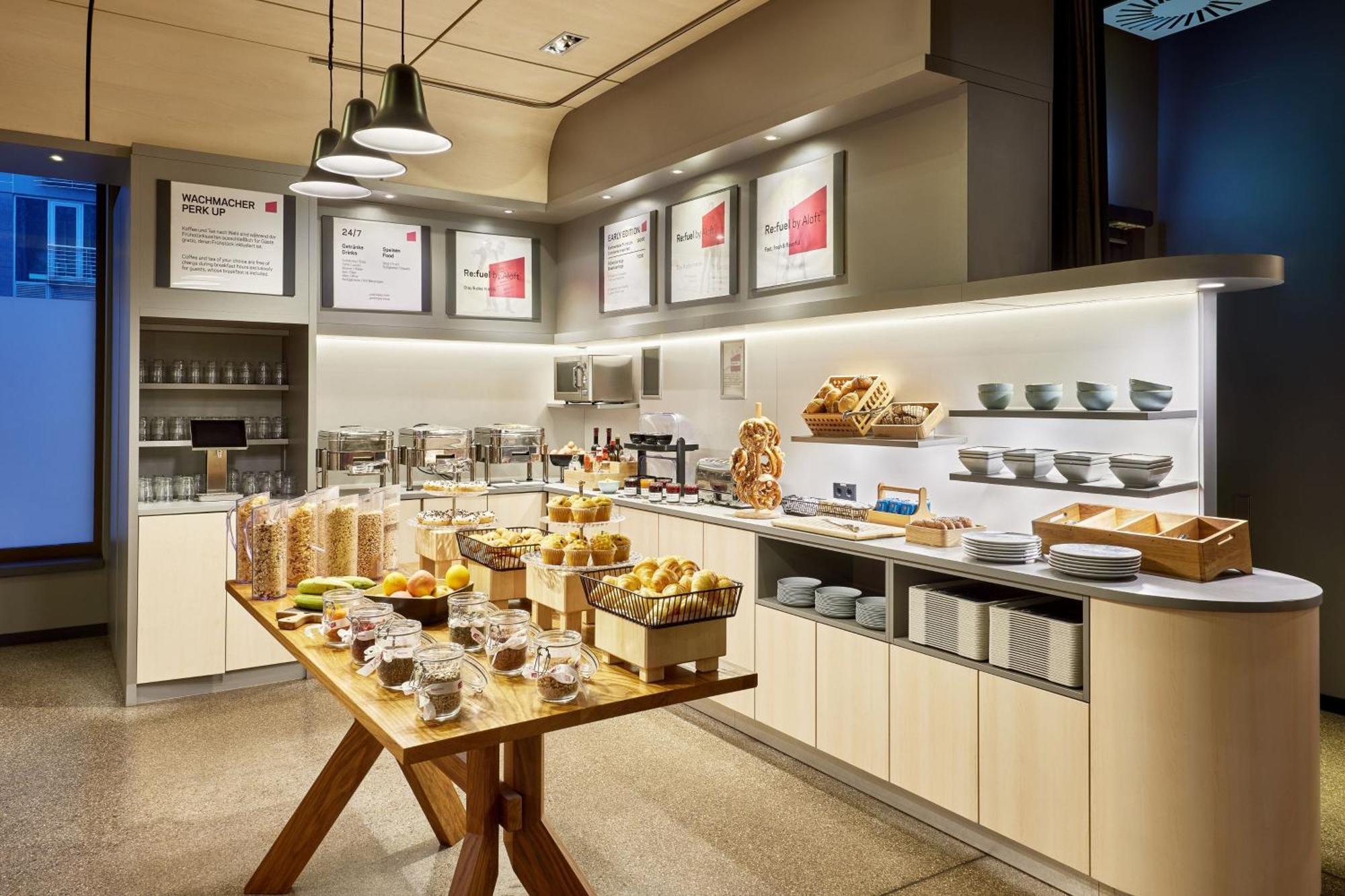 Aloft Hotel 4*