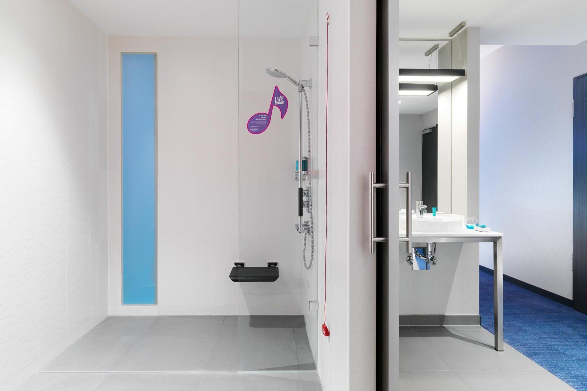 Aloft Отель 4*