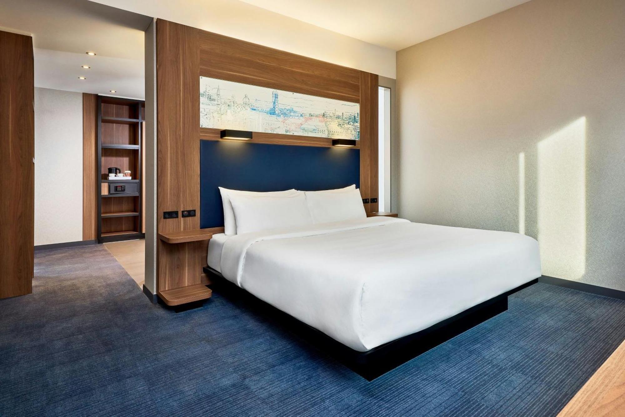 Hotel Aloft 4*